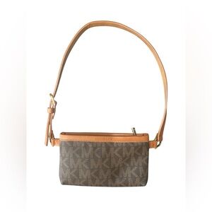 Michael Kors Signature Jet Set Logo Belt Bag